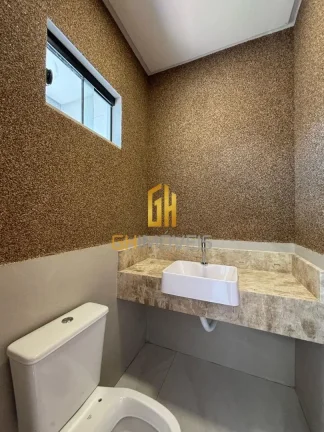 Imagem CA1758

Casa nova com 3 quartos sendo 1 suíte plena

 A casa possui:

- 3 Suites com 16m2, sendo 02...