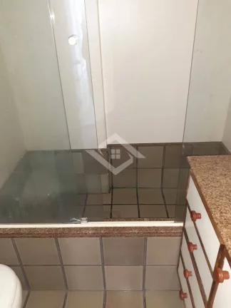 Imagem Apartamento para Aluguel à Beira-Mar na Barra da Tijuca - 154m², 4 Quartos