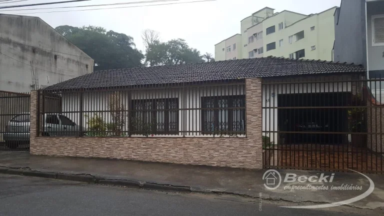 Imagem Casa no bairro Bom Retiro - Joinville