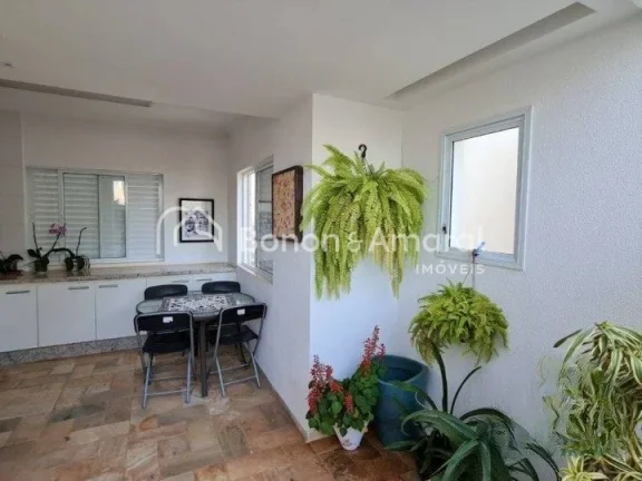 Imagem Excelente cobertura duplex, com área gourmet e hidromassagem. O imóvel possui sala para dois ambie...