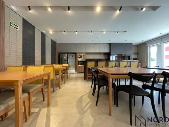 Imagem Apartamento mobiliado 2 dormitórios, suíte, 94 m² no Centro