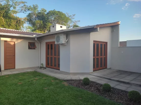 Imagem Linda Casa de 2 quartos sendo 1 suíte com móveis planejados em Sapiranga