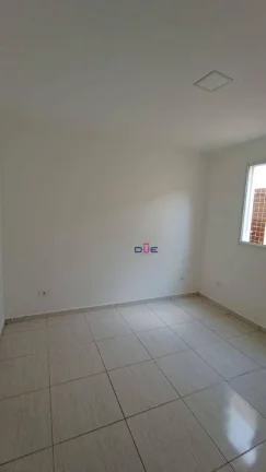 Imagem Casa tipo sobreposta baixa isolada, quintal com churrasqueira, 3 dormitórios à venda, 75 m² por R$ 480.000 - Marapé - Santos/SP