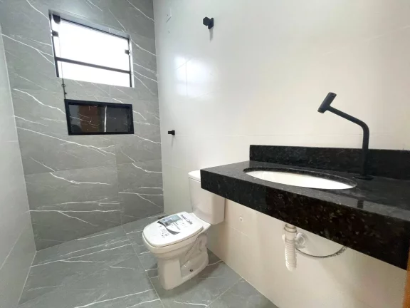Imagem Casa térrea á venda 2 suítes, R$ 410 mil, Golfinho, Caraguatatuba-SP