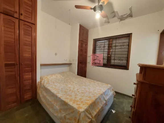 Imagem Casa para Venda em Araruama/RJ - 4 Dorm. 180 m2 Área Útil