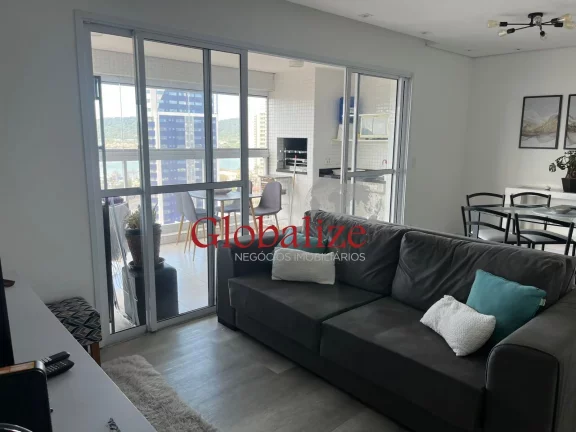 Imagem Apartamento na Ponta da Praia com 2 suítes, 2 vagas de garagem e vista panorâmica da cidade por apenas R$1.177.000,00