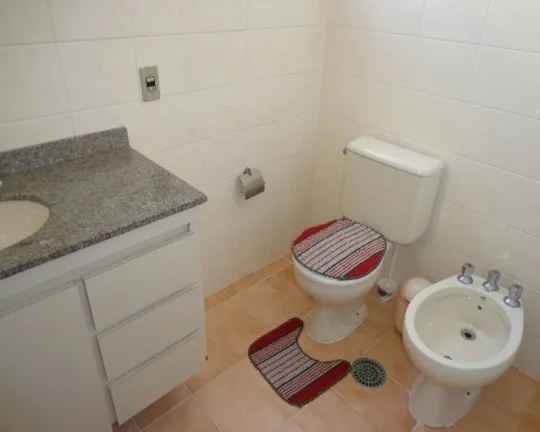 Imagem Apartamento à venda no Guarujá na Praia das Pitangueiras.
