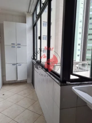 Imagem Amplo Apartamento em Prédio Sem Condomínio à Venda no bairro Vila Guiomar em Santo André