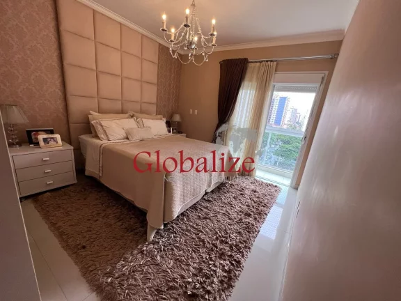 Imagem APARTAMENTO DE ALTO PADRÃO COM 4 DORMITÓRIOS SENDO 2 SUÍTES 3 VAGAS DE GARAGEM E LAZER COMPLETO NO BAIRRO DO EMBARÉ EM SANTOS (SP) POR R$.3.200.000,00