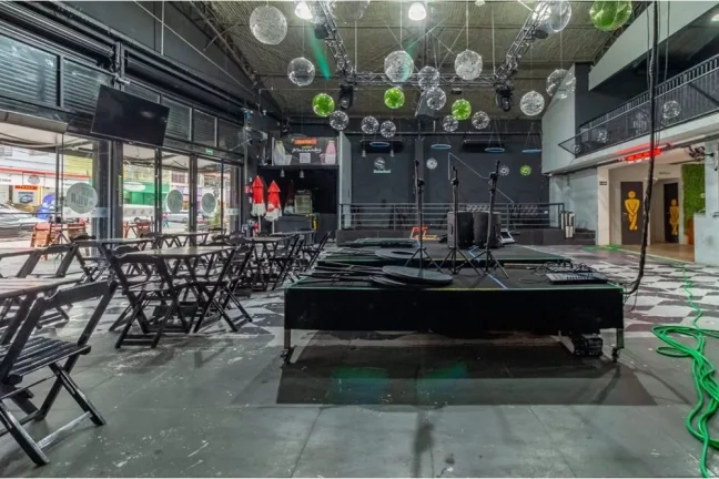Imagem Excelente ponto comercial para Locação 250m² construídos, ótima localização, por R$14.000,0 Avenida Elísio Cordeiro de Siqueira-JD Sto Elias-SP