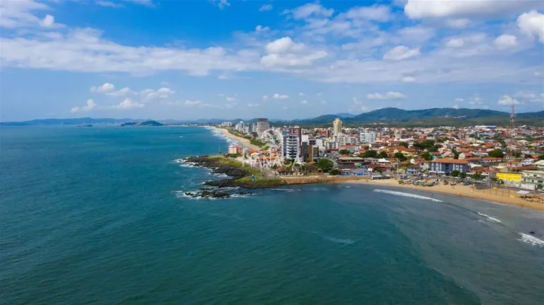 Imagem ONDE O MAR É O SEU HORIZONTE DIÁRIO!
