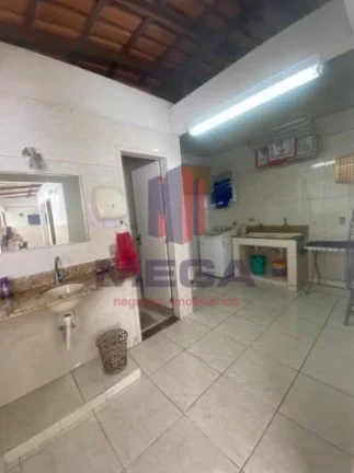 Imagem CASA COM EXCELENTE 3 ANDARES, ESTRUTURA COM LOCALIZAÇÃO PRÓXIMO A VIA DE ACESSO A 3 ª PONTE!
