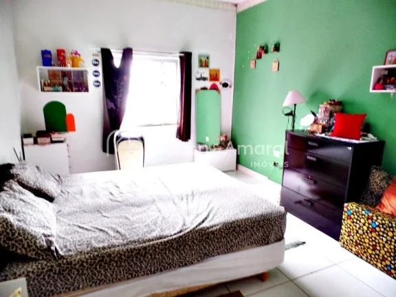 Imagem Casa 03 dormitórios a venda Bairro Jardim Santana! 300m² de terreno 255m² de construção.

 Acei...