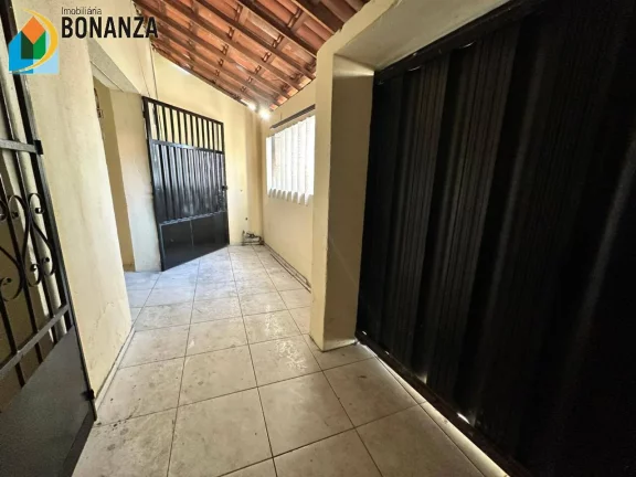 Imagem Casa com 02 quartos para Alugar no Bairro Presidente Kennedy