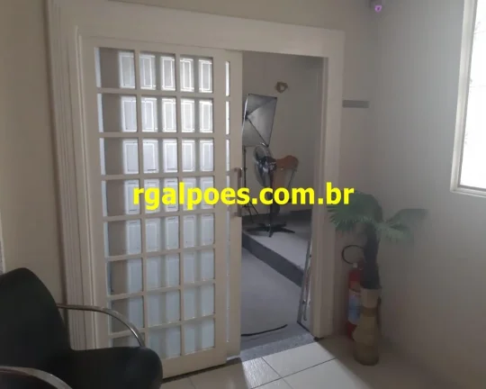 Imagem Salão Comercial para Venda em SÃO JOÃO DE MERITI, Vilar Dos Teles, 4 banheiros