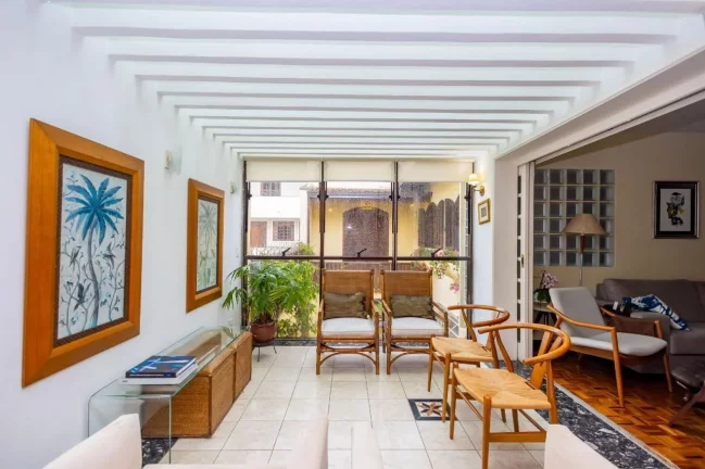 Imagem Casa para Venda em Curitiba, Jardim Social, 4 dormitórios, 1 suíte, 4 banheiros, 4 vagas