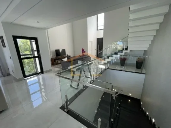 Imagem Casa 5 estrelas, construída com material Platinum.
Toda mobiliada, academia, acessibilidade, aqueci...