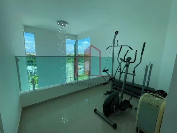 Imagem Casa de Luxo à Venda em Condomínio Villa Verde, Franco da Rocha-SP: 3 Quartos, 1 Suíte, 4 Banheiros, 2 Vagas, 330m² de Pura Elegância!