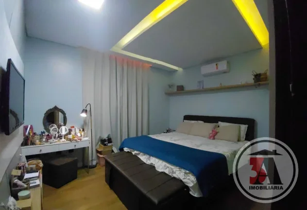 Imagem Casa 220m2 c/ área Gourmet e Piscina