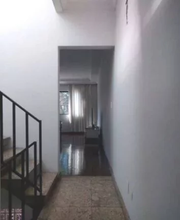 Imagem Sobrado Vila Gilda com 201m² com 3 dormitorios, 4 vagas de Garagens