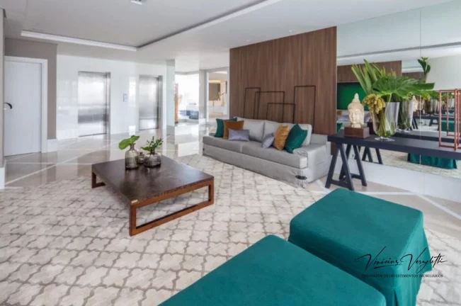 Imagem Frente ao Mar para Venda em Balneário Camboriú / SC no bairro Centro