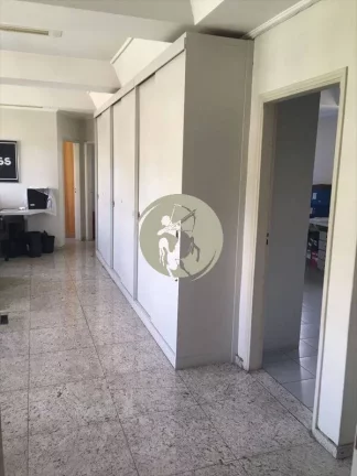 Imagem OPORTUNIDADE!!! SALA COMERCIAL GRANDE JA DIVIDIDA, NA AVENIDA ANA COSTA LOCALIZADA NA AVENIDA MAIS M...