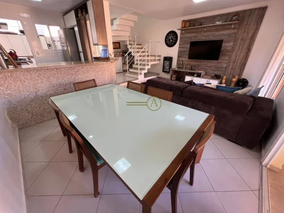 Imagem Tríplex alto padrão à venda condomínio fechado frente mar porteira fechada