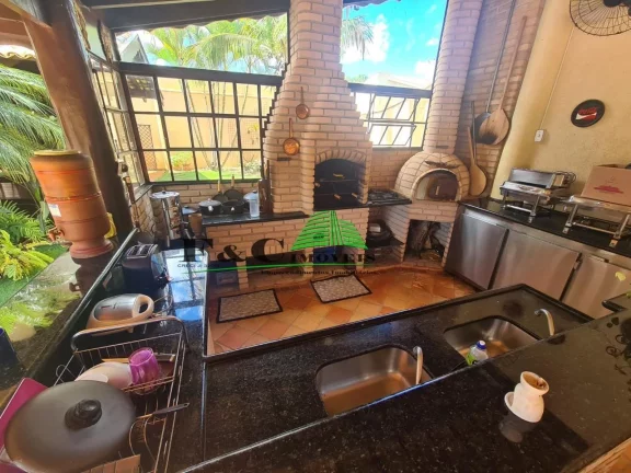 Imagem Casa para Venda em São Carlos, Jardim Cardinalli, 3 dormitórios, 3 suítes, 6 banheiros, 6 vagas