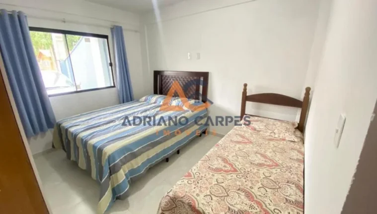 Imagem Casa de 3 quartos sendo uma suíte Meia Praia Temporada