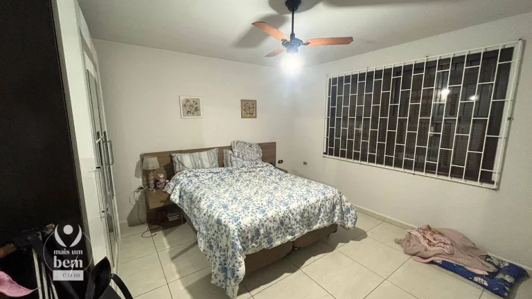 Imagem Essa é a realização do seu SONHO de uma CASA TÉRREA com 236m² e QUINTAL maravilhoso 5 quartos (2 SUÍTES) à venda De 999K Por R$ 901 mil AVALIA PERMUTA