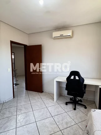 Imagem Casa com 3 dormitórios à venda, Centro, PETROLINA - PE