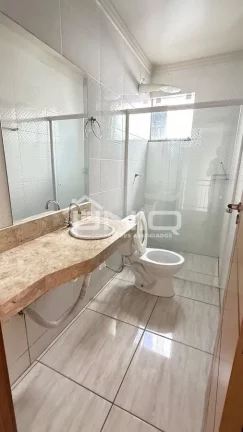 Imagem Sobrado Suíte + 02 Dormitórios - Fraron