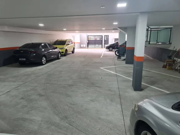 Imagem Cobertura à Venda com 108m², 2 dormitórios, 1 suíte, 1 sala e 2 vagas!!!