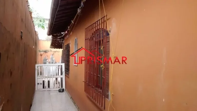 Imagem Ótima Casa térrea na Praia Grande 2 vagas cobertas.