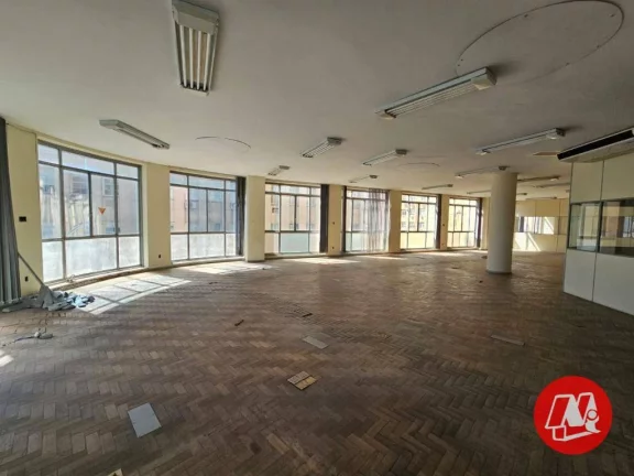 Imagem Aluga-se e Vende-se Andar Corporativo de 607m² no Centro Histórico