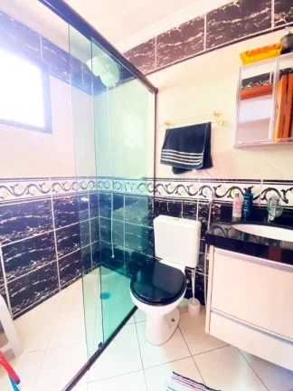 Imagem Sobrado com 165 m² 3 Dormitorios sendo 2 Suites 2 Vagas de Garagens