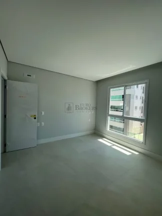 Imagem Apartamento com 4 suítes à venda no Centro de Balneário Camboriú/SC