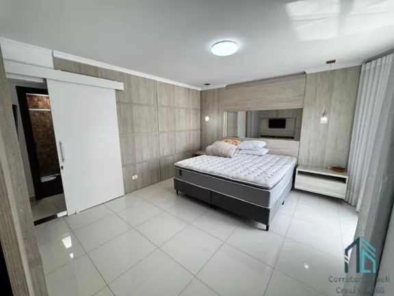 Imagem Sobrado decorado, mobiliado, 04 quartos c/suíte, closet, área gourmet em São José dos Pinhais PR