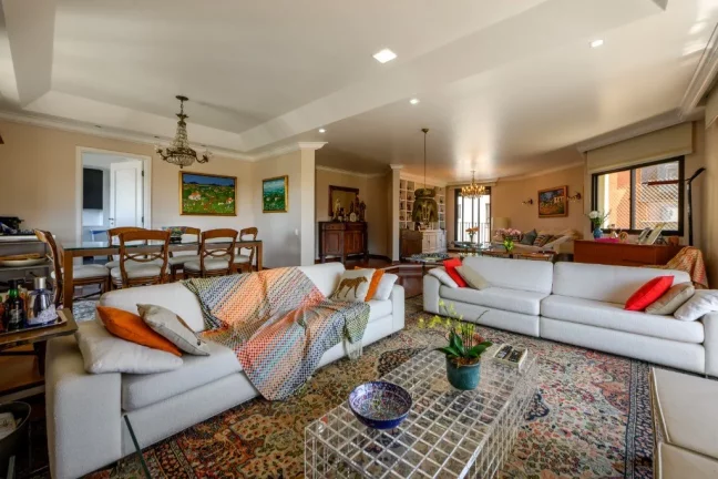 Imagem Duplex for Sale in São Paulo, Brazil: 5 Beds, 5 Baths, 4 Car Spaces, 790m² - Exclusive Cerqueira César Residence