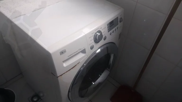 Imagem SEMI MOBILIADO * VENDA * J. DA SAÚDE * METRÔ * 2 DORM. * SUÍTE * GARAGEM