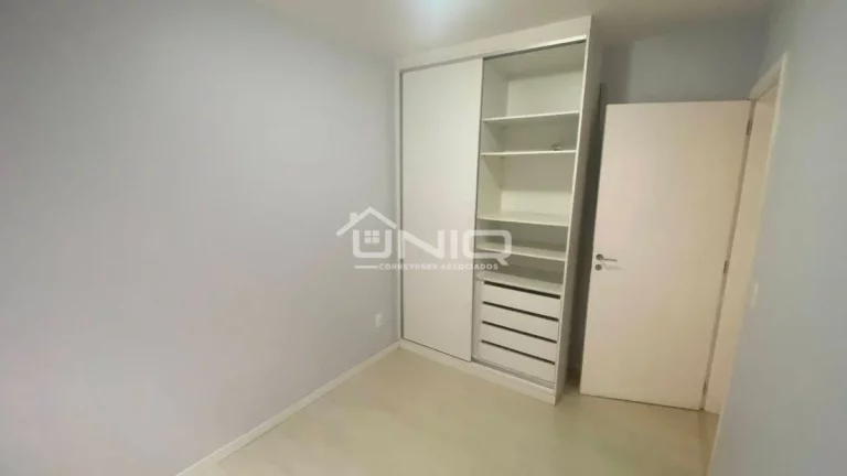 Imagem Apartamento Suíte + 2 Quartos Mobiliado - Ed Tamoio - Centro