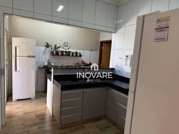 Imagem Casa com 3 dormitórios à venda, 186 m² por R$ 650.000,00 - Jardim Morumbi - Itumbiara/GO
