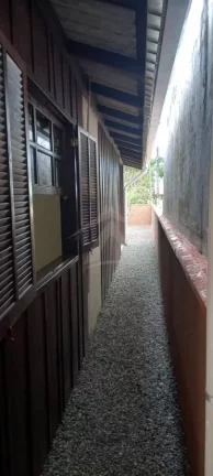 Imagem CASA DE MADEIRA, 2 QUARTOS, BARRA DO SAI