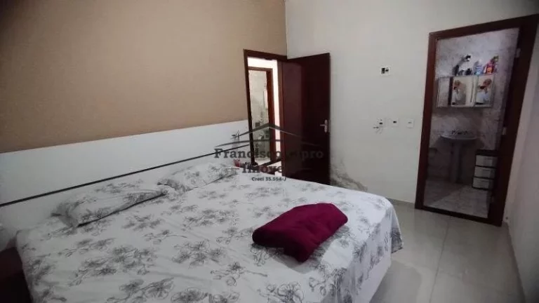 Imagem Casa à venda no bairro Jardim Rony - Guaratinguetá/SP