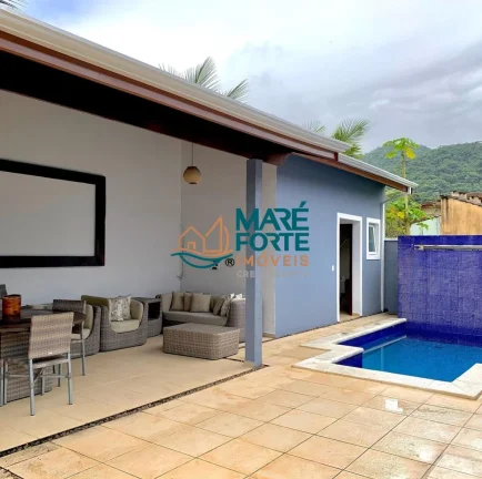 Imagem LINDA CASA COM PISCINA EM CONDOMINIO FECHADO