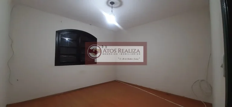 Imagem Este incrível sobrado de 102m² de área útil está localizado em Socorro - São Paulo e é a escolha perfeita para quem busca conforto e praticidade. Com dois dormitórios e dois banheiros, este imóvel é ideal para casais e pequenas famílias que buscam um lar 