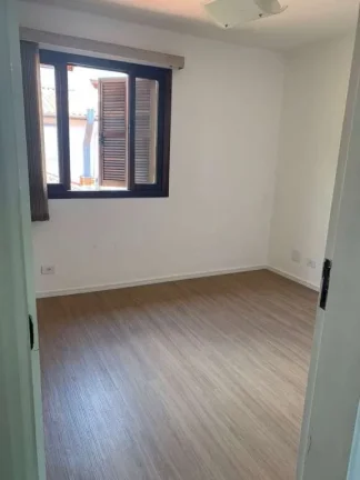 Imagem Casa em Condomínio com 3 quartos, 3 vagas, aceita financiamento.