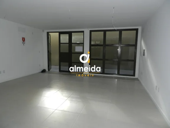 Imagem Sala Comercial 1 dormitórios à venda Nossa Senhora de Lourdes Santa Maria/RS