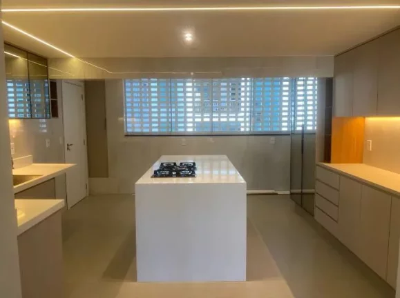 Imagem Apartamento Reformado de 3 Quartos Na SQS 212!