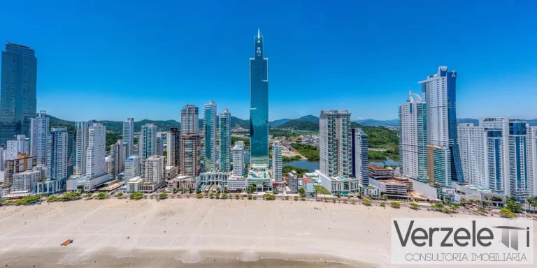 Imagem Frente ao Mar para Venda em Balneário Camboriú / SC no bairro Centro